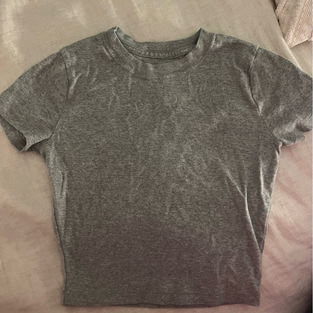 Hollister baby tee